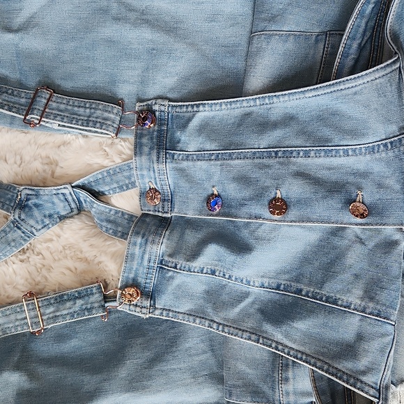 EUC Guess distressed bib overalls! - Picture 5 of 8